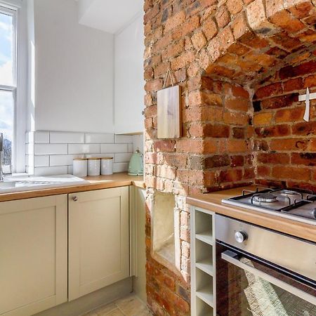 Beautiful 1 Bed Apartment In The Heart Of Matlock Matlock  Exterior foto